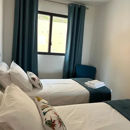 Superbe Neuf De Standing Apartment *